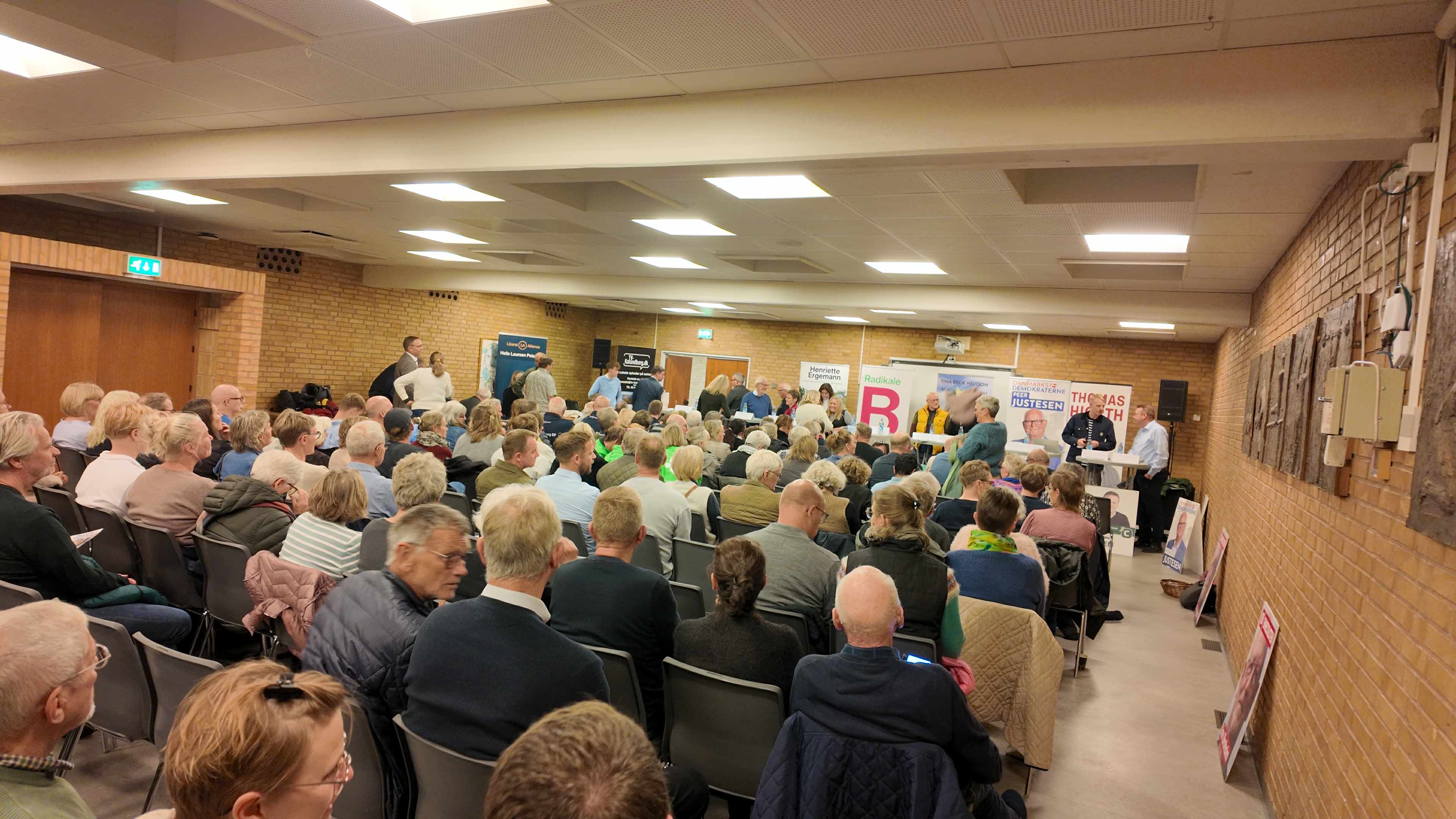 Kalundborghallen Vælgerebagfra